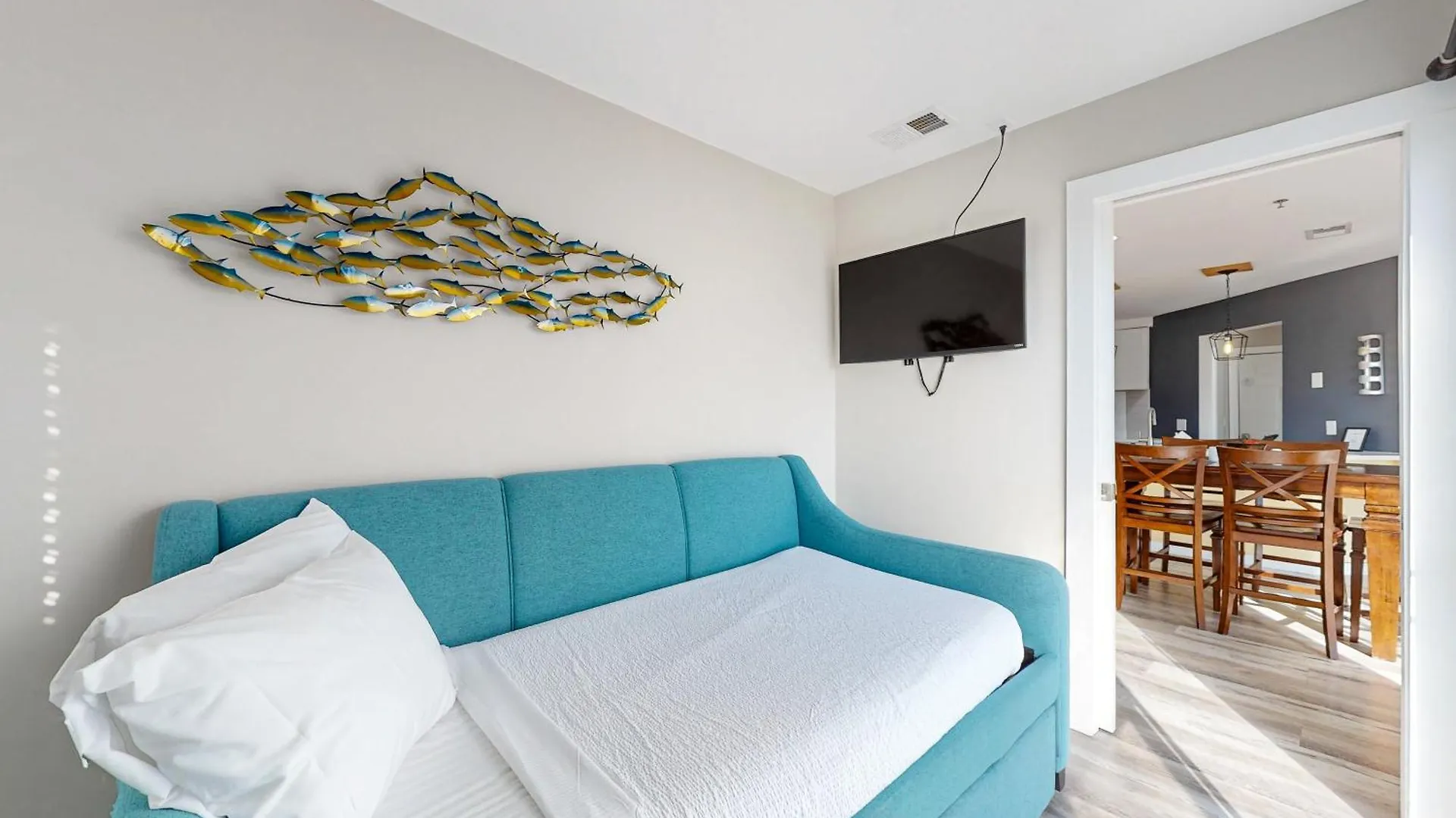 Apartment The Inn At St. Thomas Square #1304B Panama City Beach United States